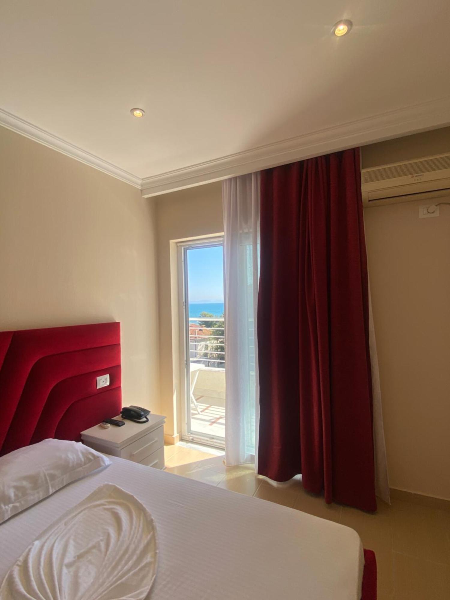 Hotel Vila Mare Durrës Exterior foto